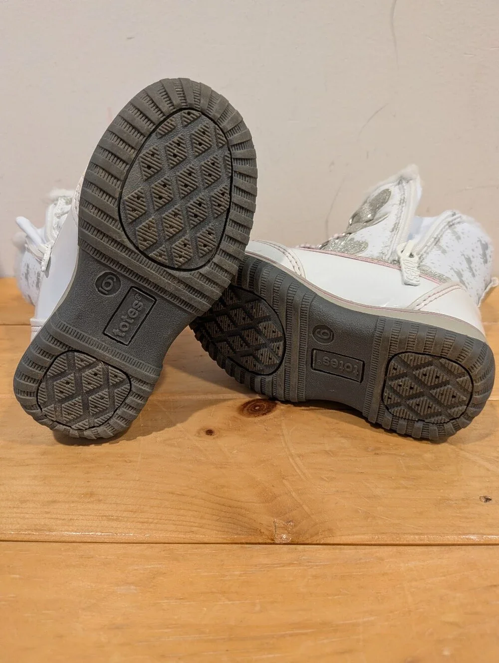 Totes Winter Boots Size 6